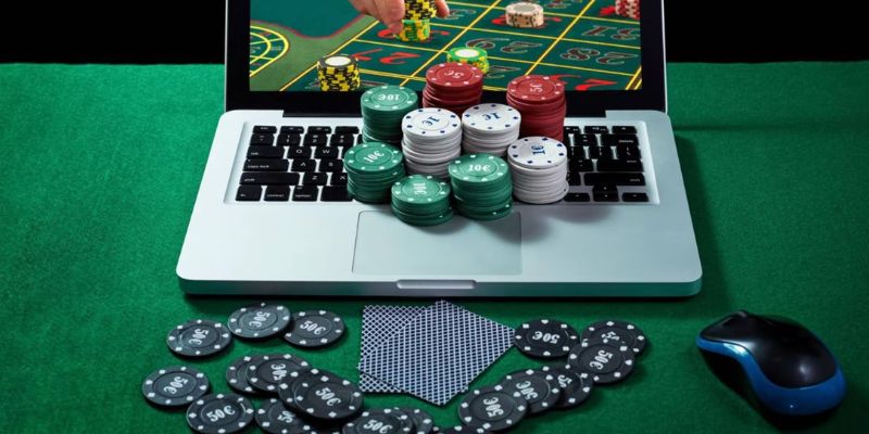 Tìm hiểu đôi nét về game bài poker rút tiền